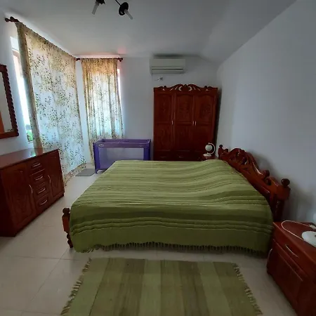 Apartman Kapriz Kiten